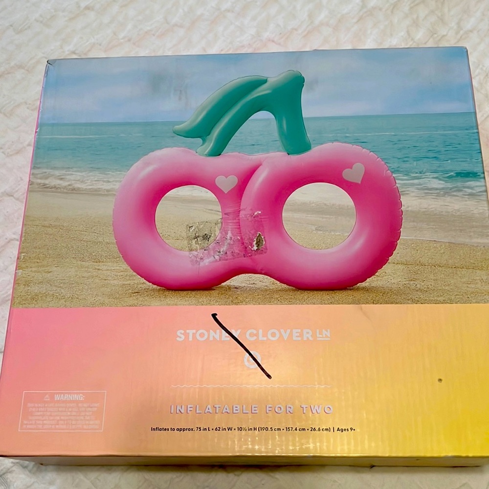 Stoney Clover Lane  Cherry Inflatable for two